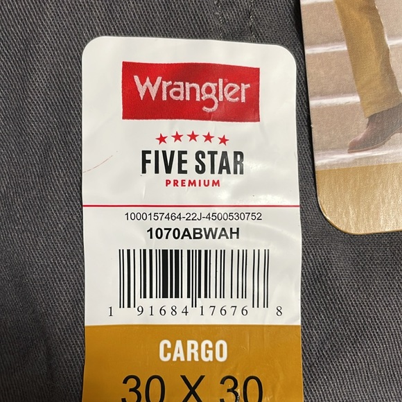 NWT Grey Wrangler Flex Cargo Relaxed Fit Pants. 30/30. - Picture 7 of 8
